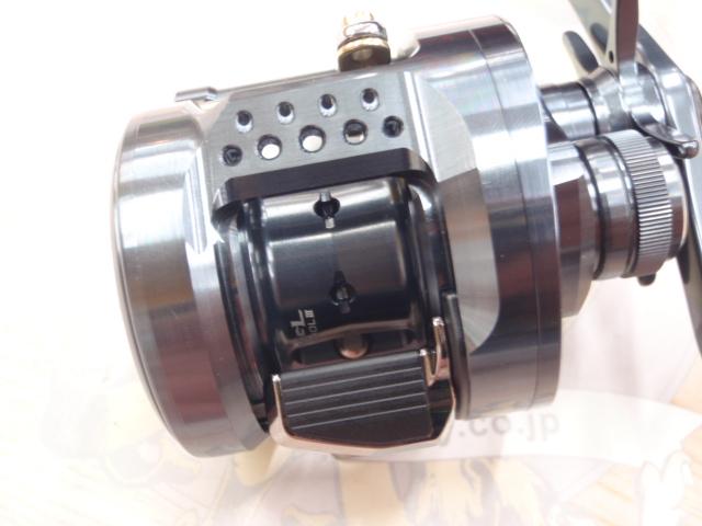 24 カルカッタコンクエスト シャローエディション 30 HG 【新品未使用品】 シマノ(SHIMANO) 24 カルカッタコンクエスト シャロー