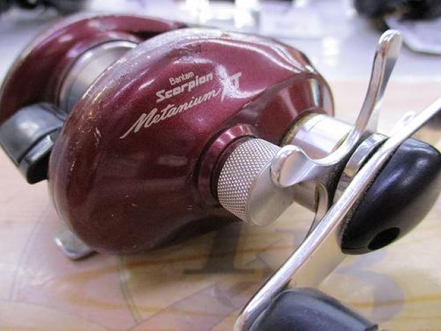 メタニウムXT RH(赤)