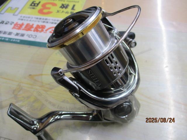 シマノ　18ステラc3000MHG 未使用PEライン付き Amazon | シマノ(SHIMANO) スピニングリール 18 ステラ C3000MHG