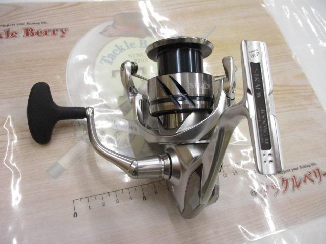 シマノ２３ストラデック４０００XG 新品未使用 シマノ シマノ 23 ストラディック 4000XG / スピニングリール