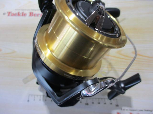 シマノ　25アクティブキャスト1060 シマノ 25 アクティブキャスト 細 スピニングリール - 釣具の