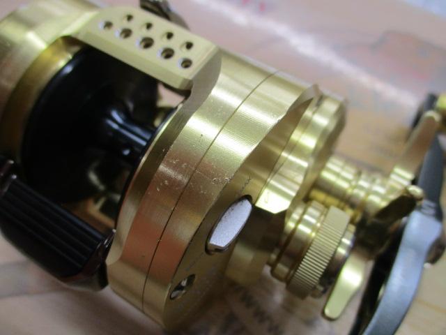 【未使用】23 カルカッタコンクエスト MD 300XGLH シマノ 23 カルカッタコンクエスト MD 301XGLH 左ハンドル (2023