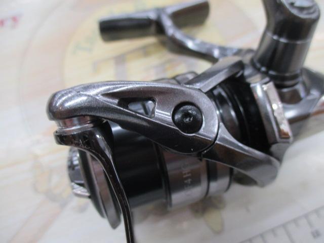 未使用　SHIMANO コンプレックスXR C2000 F4 HG シマノ コンプレックス XR C2000 F4 HG 未使用 ハンドルノブ・リール