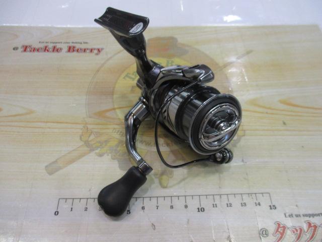 コンプレックスXR2000F4HG シマノ コンプレックス XR C2000 F4 HG (リール) 価格比較