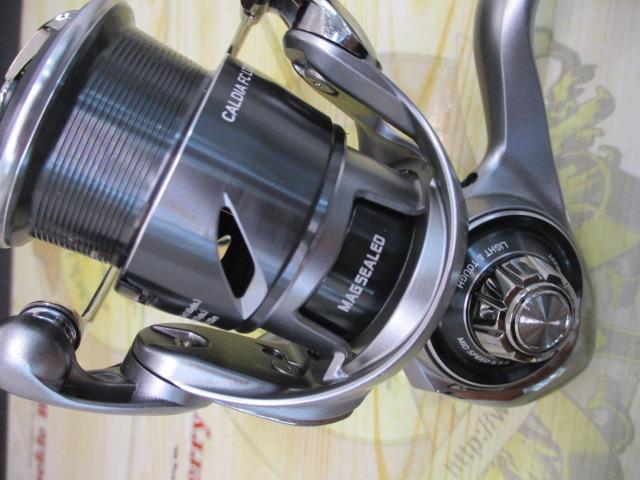25カルディアFC LT2000S ダイワ カルディア FC LT2000S (リール) 価格比較 - 価格.com
