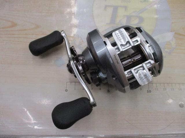 シマノ　15クラド200HG シマノ(SHIMANO) 15クラド(CURADO) 200HG (右) ☆セール処分特別