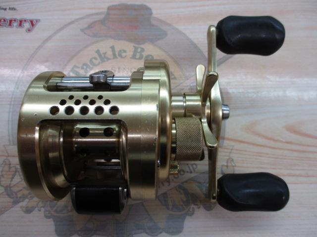 シマノ　カルカッタコンクエスト200            新品未使用 Amazon | シマノ(SHIMANO) リール カルカッタ コンクエスト 200