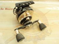 昭和レトロ 日本の匠 滑らかさ抜群 SYNOS vs700zm 黒鯛用リール希少 qyPXifrn2KexUJ6tMzK3fP.jpg@webp