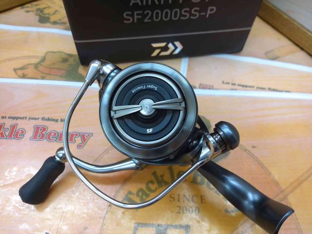 23エアリティST-SF2000SS-P ダイワ エアリティ ST SF2000SS-P (リール) 価格比較 - 価格.com