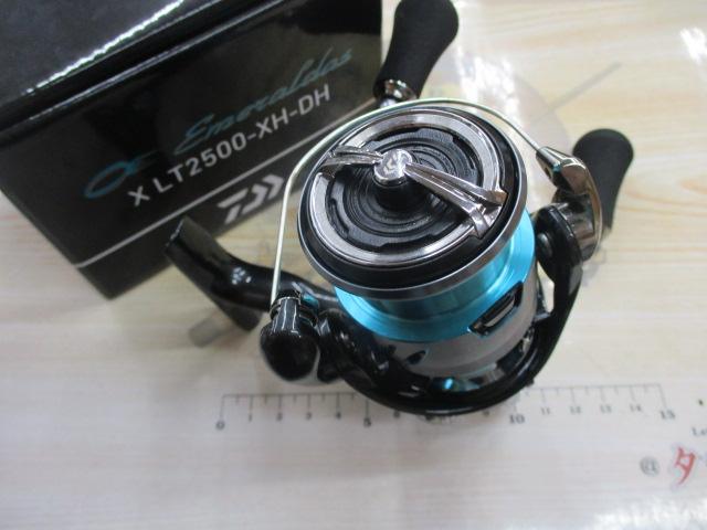 24エメラルダス　LT2500-XH-DH ダイワ 24 エメラルダスX LT2500-XH-DH (Daiwa スピニングリール
