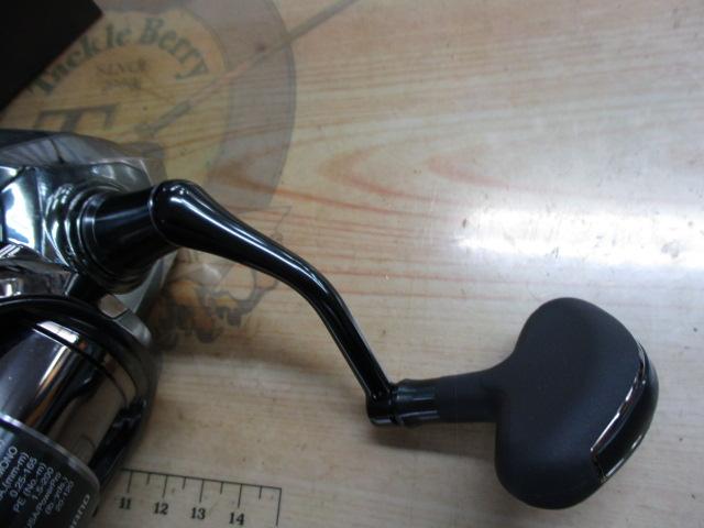 【極美品】22ステラ　4000mhg SHIMANO - 新品未使用 SHIMANO シマノ 22 ステラ 4000MHG 未開封