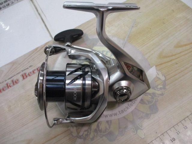 SHIMANO - シマノ　ストラディック  4000xg  新品未使用 シマノ ストラディック 4000XG (リール) 価格比較 - 価格.com