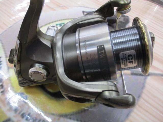 02 ツインパワー 3000PG Shimano 02 Twin Power 3000Pg Spinning Reel Used with Box F/S