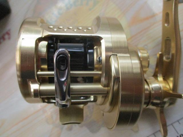 美品　SHIMANO シマノ　14 オシアコンクエスト　201HG ライン付き 14オシアコンクエスト 201HG｜＠ベリーネット 日本最大新品中古