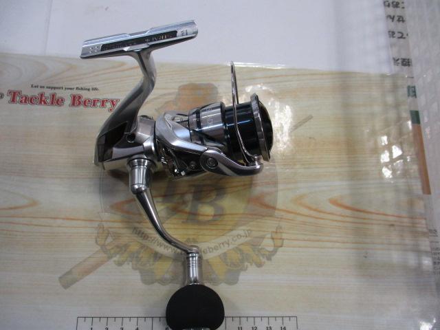 SHIMANO 23ストラディック 3000MHG 未使用　ゴメクサスハンドル SHIMANO 23ストラディック 3000MHG 未使用 ゴメクサスハンドル