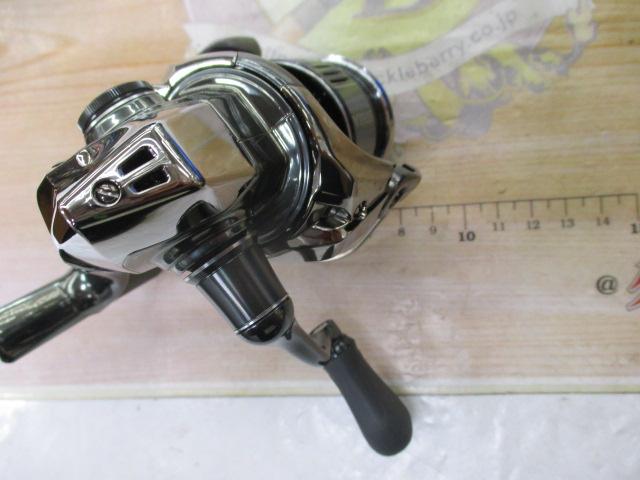【美品】22ステラ C2000SHG ※出品は11月8日まで シマノ 22 ステラ C2000SHG (2022年モデル) スピニングリール