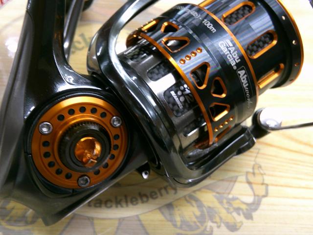 レボ ROCKET 2500S｜＠ベリーネット 日本最大新品中古釣具WEB