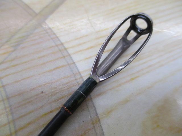 デストロイヤー F8-78DG(オロチフュージコンタクト)マットブラックリールシート スラントブリッジ