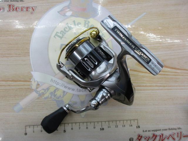 SHIMANO - ［極美品★新古品］15ツインパワー C2000HGS メバリング トラウト SHIMANO - ［極美品☆新古品］15ツインパワー C2000HGS