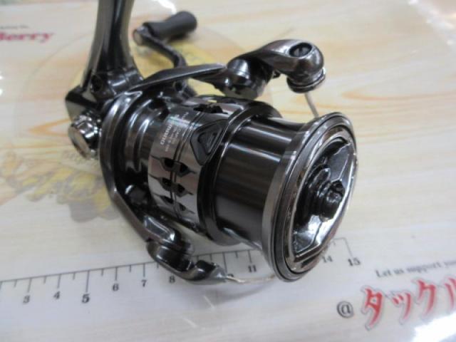SHIMANOシマノ　25コンプレックスXR 2500 F6 HG 未使用品♪ シマノ スピニングリール 25コンプレックス XR 2500 F6 HG