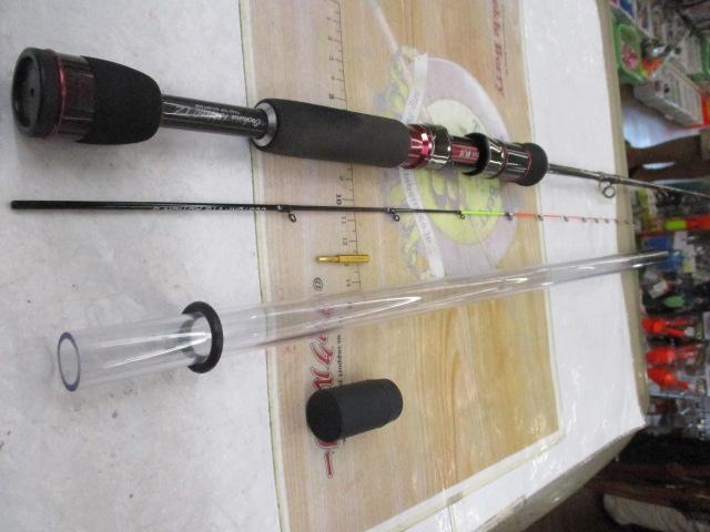 KM JAPAN チヌ竿 MODEL 148/173 KM JAPAN チヌ竿 MODEL 148/173