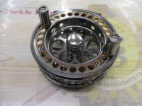 昭和レトロ 日本の匠 滑らかさ抜群 SYNOS vs700zm 黒鯛用リール希少 DAIWA（釣り） 当時物 昭和レトロ ワカサギ 穴釣り等 ベーシック
