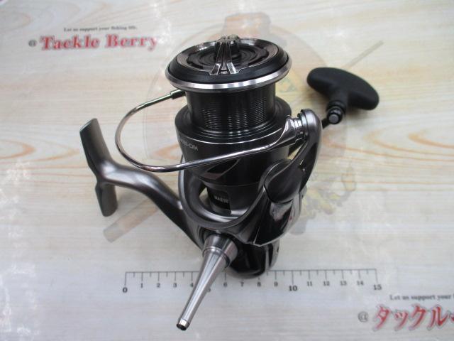 25CALDIA LT4000-CXH リール 未開封品 25CALDIA LT4000-CXH リール 未開封品 DAIWA（釣り） ダイワ 25