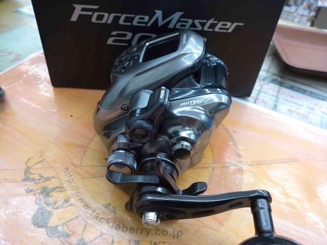 シマノ 24 フォースマスター2000 新品未使用 シマノ 24 フォースマスター 2000 右ハンドル (2024年モデル