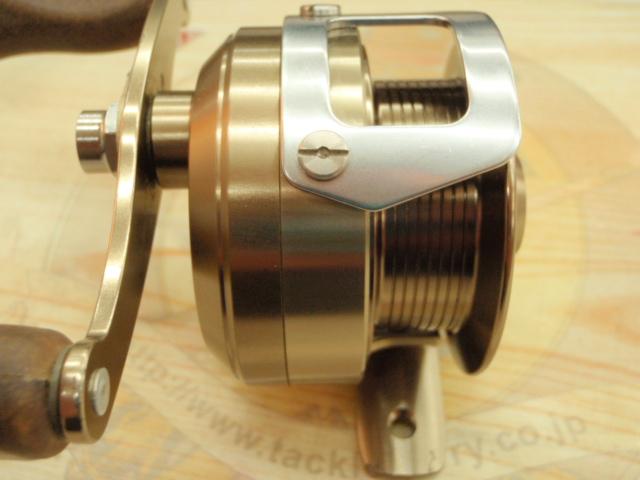 ☆程度良好☆ダイワ バイキング 極 50 ゴールドカラー/DAIWA ダイワ(Daiwa) バイキング極50 ゴールド(限定商品) 00404312