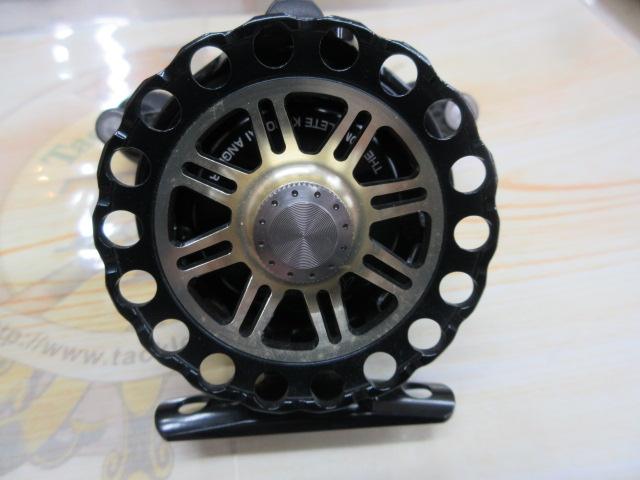 カセ筏師 THEアスリート競技 65W-BG(左) ブラック/ゴールド