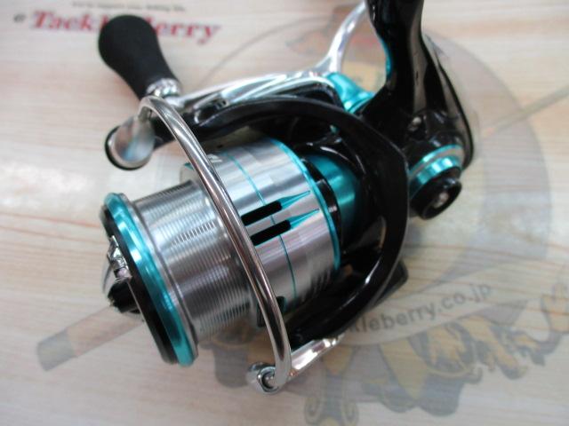 エメラルダス　LT2500S-H-DH 糸巻き未使用 Amazon | ダイワ(DAIWA) スピニングリール 19 エメラルダス