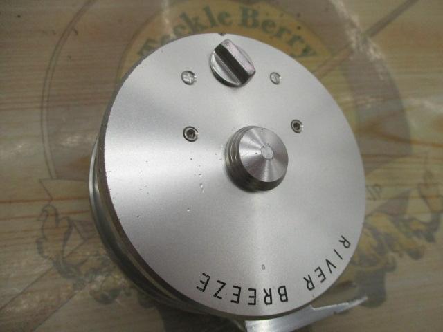 リバーブリーズフライリール