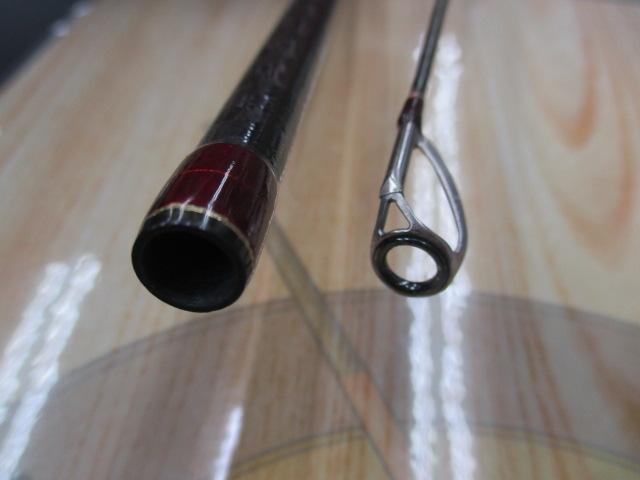 ワールドシャウラ 2652R-3 美品 シマノ(SHIMANO) 18ワールドシャウラ 2652R-3 ワールドシャウラ