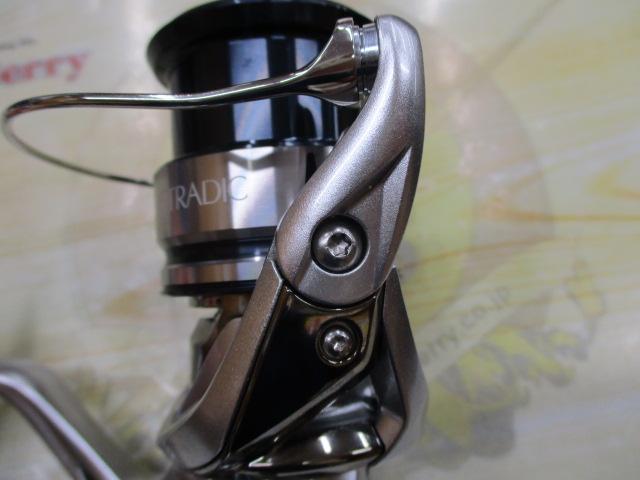SHIMANO - 【中古/極上品】 シマノ 19 ストラディック 2500SHG   /L144M SHIMANO - 【中古/極上品】 シマノ 19 ストラディック 2500SHG
