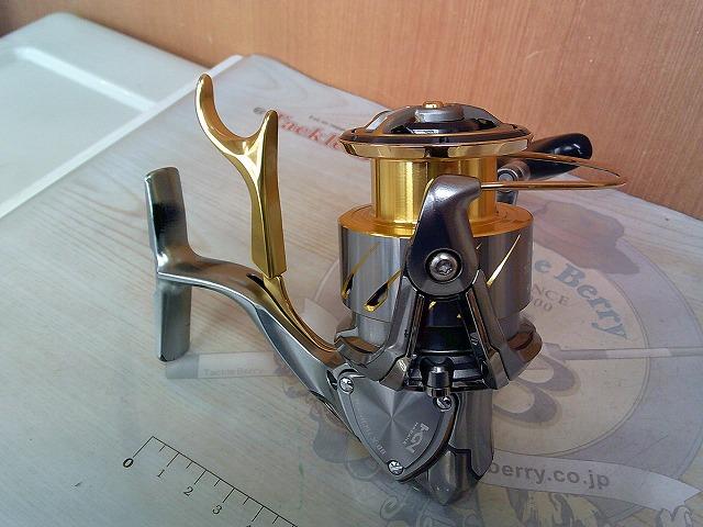 リール SHIMANO 15BB-X TECHNIUM C3000DXG S シマノ BB-X テクニウム C3000DXXG S 右 (リール) 価格比較