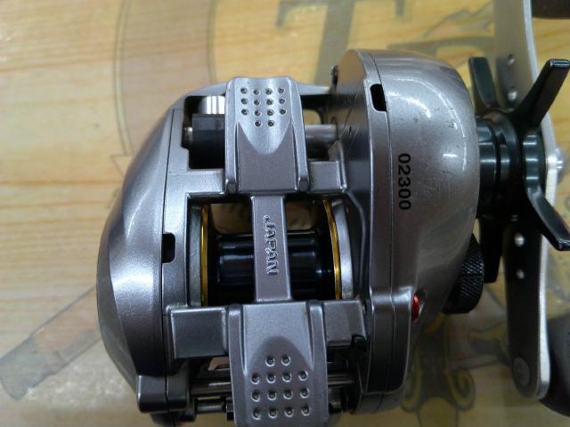 09 アルデバラン　5.8 mg SHIMANO - 09アルデバランMg HG SHIMANO シマノ ベイトリール 09