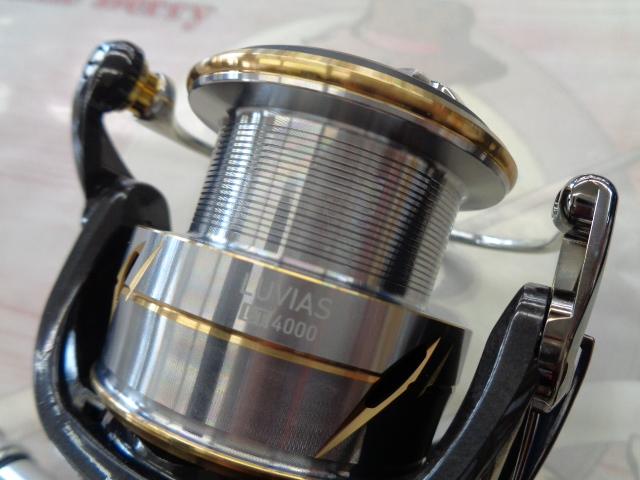 実釣未使用品 ダイワ 20 ルビアス LT4000-CXH 20ルビアス LT4000-CXH｜＠ベリーネット 日本最大新品中古釣具