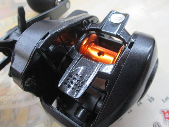 バルケッタ Fカスタム 151DH 箱無し シマノ バルケッタ Fカスタム 151DH 左 (リール) 価格比較