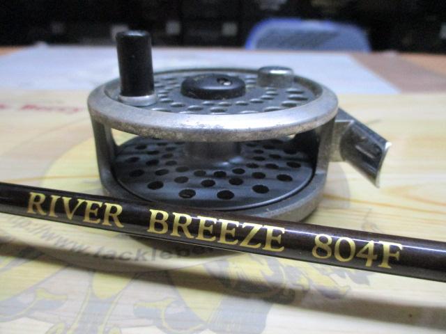 リバーブリーズ804F