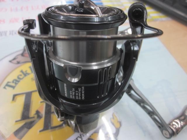 19 ヴァンキッシュ C3000SDH 美品 シマノ 19 ヴァンキッシュ C3000SDH / スピニングリール