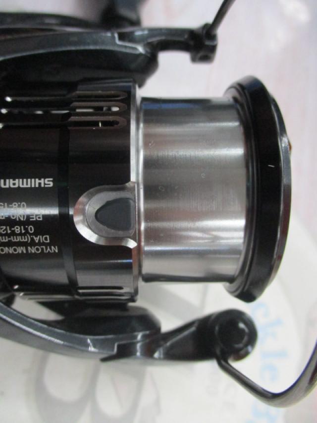 SHIMANO - シマノ 19 ヴァンキッシュ C3000SDHHG 新品未使用 SHIMANO (シマノ) リール 19ヴァンキッシュ 元箱付 C3000SDH