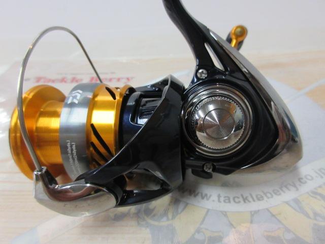 新品・未使用　レブロス LT2500D ダイワ スピニングリール 24レブロス LT2500D【即日発送