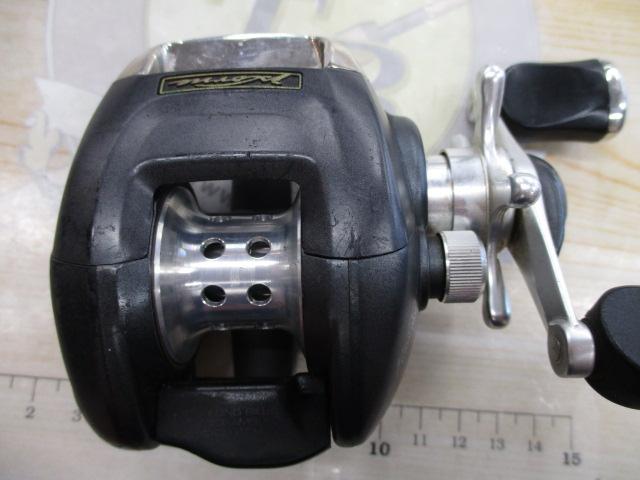 美品　RYOBI イクシオーネF300RF イクシオーネF300RF ｜＠ベリーネット 日本最大新品中古釣具WEB