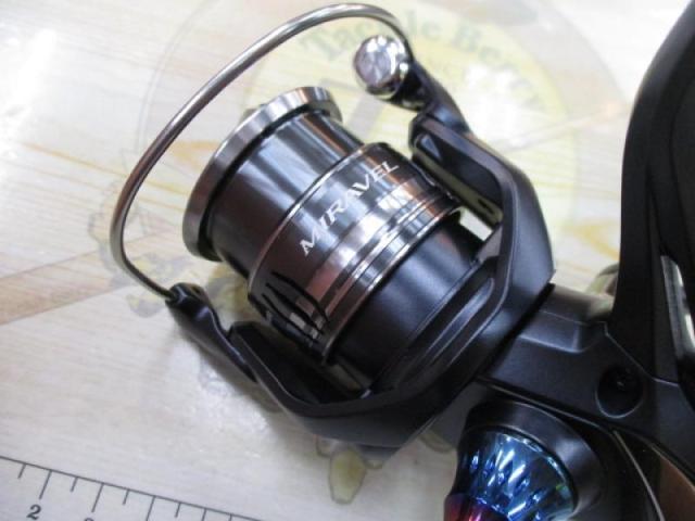 シマノ　22ミラベル　MIRAVEL　C2000S 未使用品 シマノ 22 ミラベル C2000SHG (2022年モデル) スピニングリール