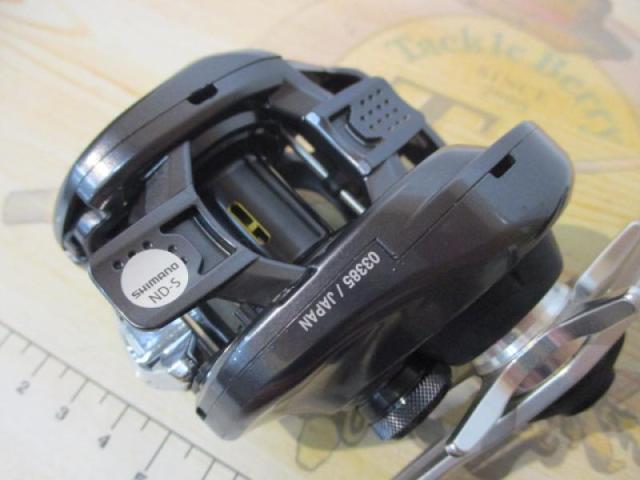 SHIMANO シマノ ベイトリール 15アルデバラン51 03385 SHIMANO シマノ ベイトリール 15アルデバラン51 03385 キズ有 傷