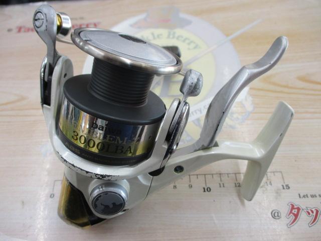 ダイワエンブレムZ 3000LBAレバーブレーキリール ダイワエンブレムZ2500LBレバーブレーキリールダブルハンドル
