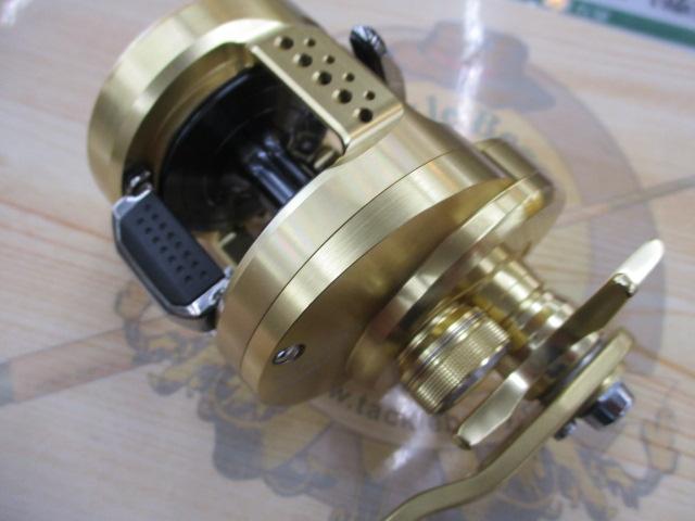 SHIMANO - 15オシアコンクエスト300HG中古品です 中古】【送料無料】シマノ 15 オシアコンクエスト 300HG (1