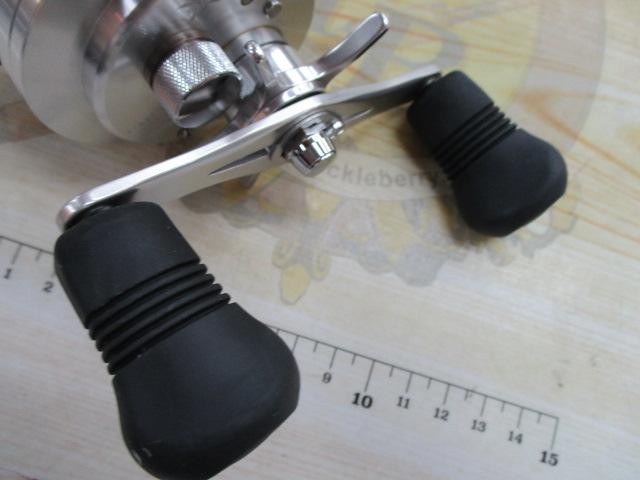 11オシアカルカッタ 200HG リール シマノ(SHIMANO) 11オシアカルカッタ 200HG(右ハンドル) ○廃番