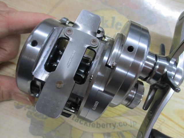 SHIMANO - 値下げシマノ　19 カルカッタコンクエスト　dc  201 新品未使用 シマノ カルカッタ コンクエスト DC 200 右 (リール) 価格比較