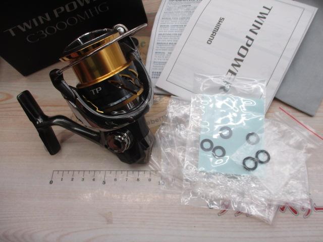 【未使用】シマノ 20ツインパワー C3000MHG シマノ(SHIMANO) 20 ツインパワー C3000MHG ○完売しました